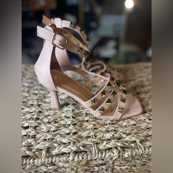 Nicole Miller‎ Studded Sandal 7.5 - Picture 4 of 9